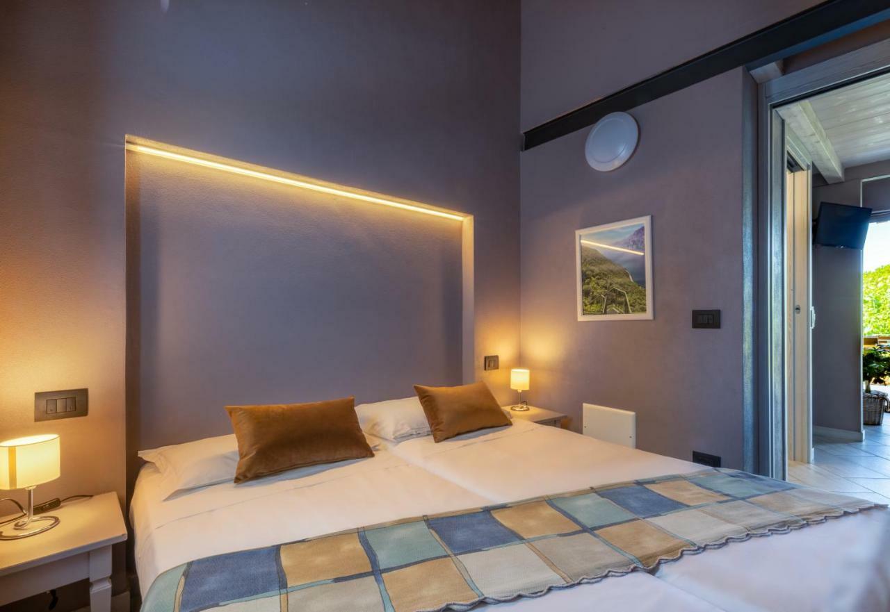 Borgo Blu Poggio Aparthotel ลาซีเซ ภายนอก รูปภาพ