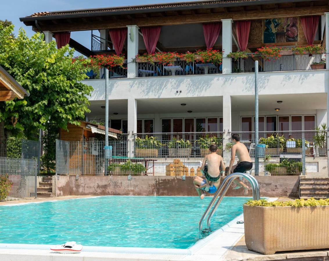 Borgo Blu Poggio Aparthotel ลาซีเซ ภายนอก รูปภาพ